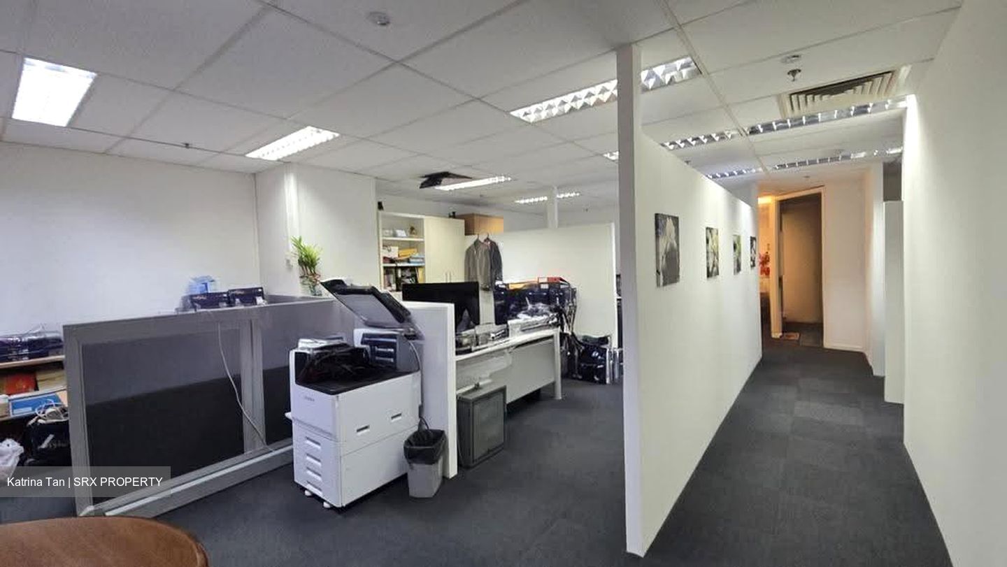 International Plaza (D2), Office #635396441